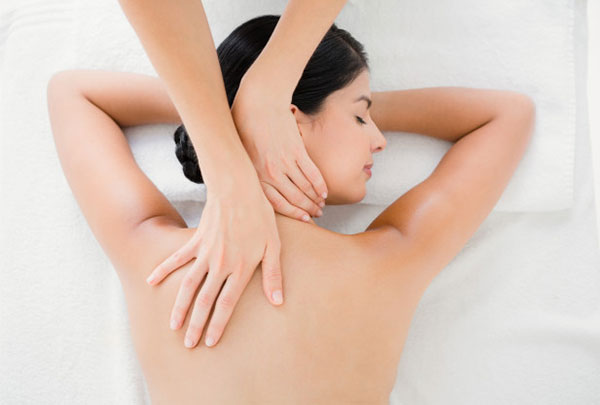 Rückenmassage | Tharatip Thai-Massage & Spa
